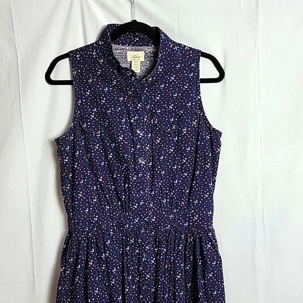 🖤5/$20🖤 LEVI'S.. lightweight denim dress..